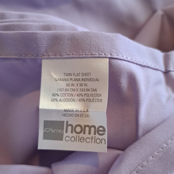 J C Penney Home Collection Lavender Twin sheet set, new not washed - Picture 2 of 6
